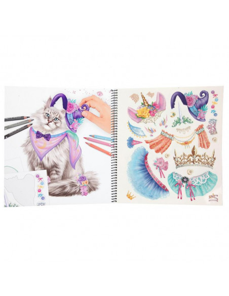 Topmodel livre de coloriage moonlight