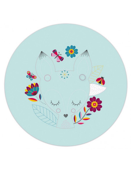 Tambour en feutrine et broderie