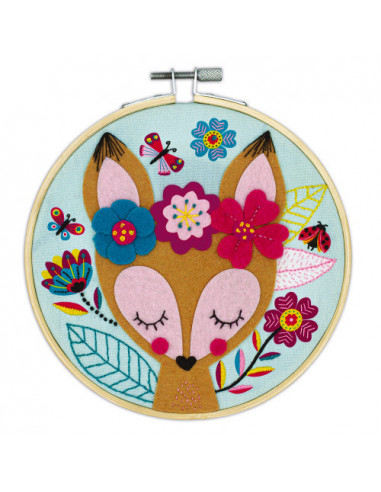Tambour en feutrine et broderie