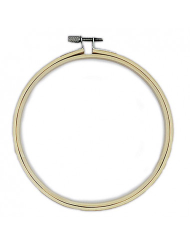 Tambour en feutrine et broderie