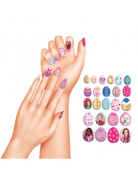 Topmodel ongles artificiels bling bling