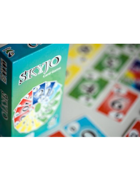 Cartes du jeu Skyjo avec leurs valeurs de -2 à 12 - Design épuré et lisible sur fond bleu
