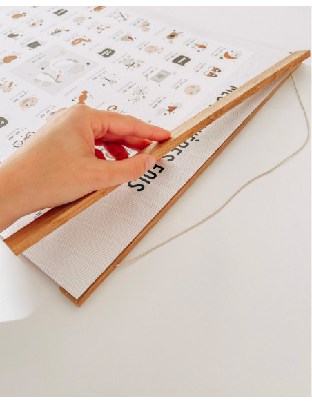 Porte affiche - les petites dates