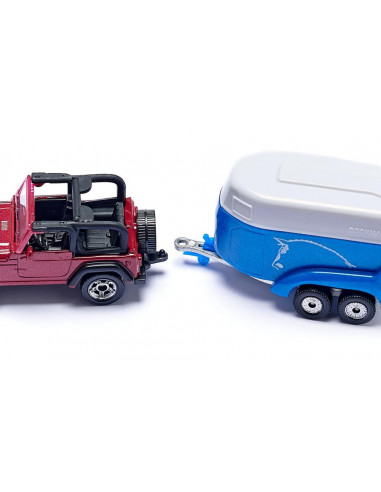 Jeep avec remorque à chevaux 