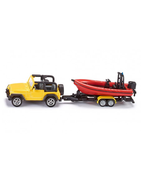 Jeep avec bateau 