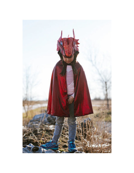 Cape de dragon rouge irise