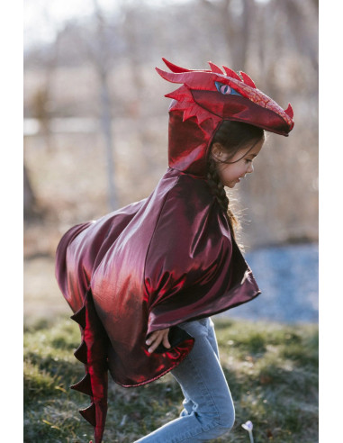 Cape de dragon rouge irise