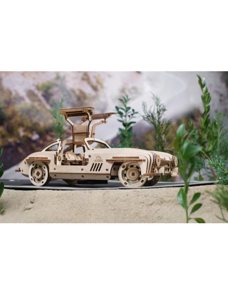 UGEARS Winged Sports Coupe - Maquette voiture sport en bois