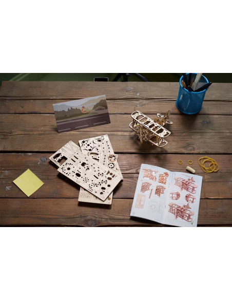 UGEARS Mini Biplan - Maquette aviation vintage en bois