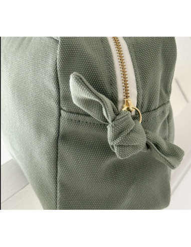 Grande Trousse de toilette brodée "Jolie Maman" Sauge - Marcel & Lily