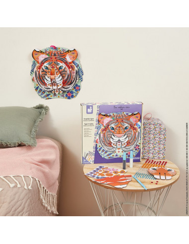 TROPHEE TIGRE STRASS ET PAILLETTES
