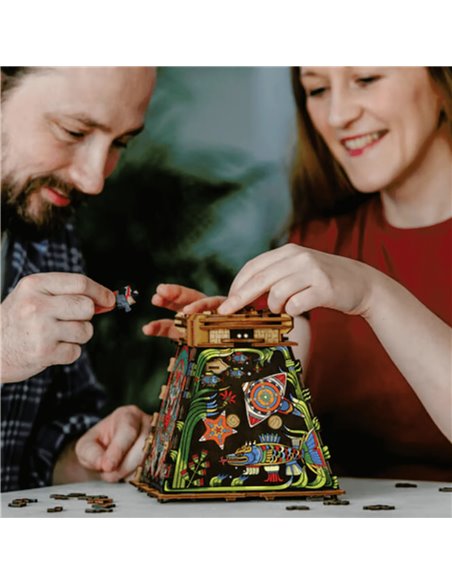 CLUEBOX - CLUEPUZZLE - THE AZTEC PYRAMID OF THE SUN