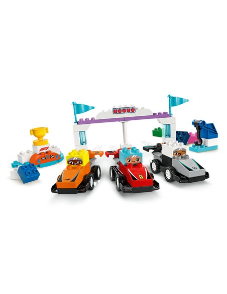 Voitures de course et pilotes F1 10445