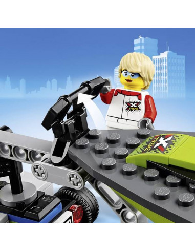 Lego city bateau de course