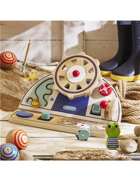 Mon premier bateau – Tableau d’activités en bois - Vilac