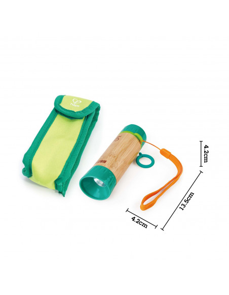 Hand powered flashlight