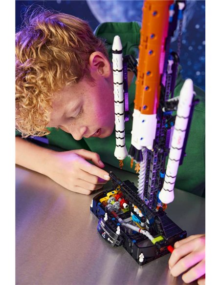 LEGO TECHNIC 42221 La fusée SLS NASA Artemis